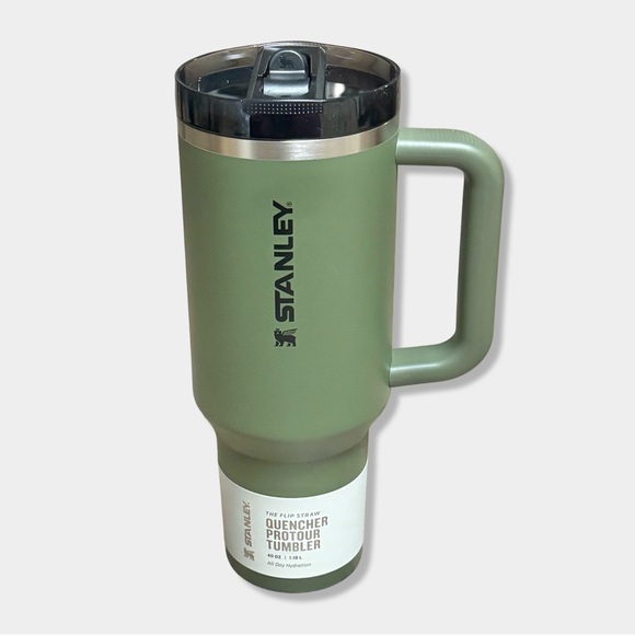 Stanley Dried Pine The Quencher ProTour Pro Tour Flip Straw Travel Tumbler 40 oz - Picture 2 of 7